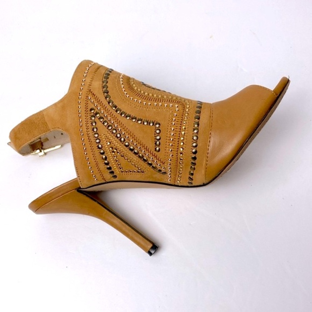 Vince Camuto Yolana Women’s Leather Tan Open Toe Slingback Studded Stiletto 7M - Picture 6 of 9